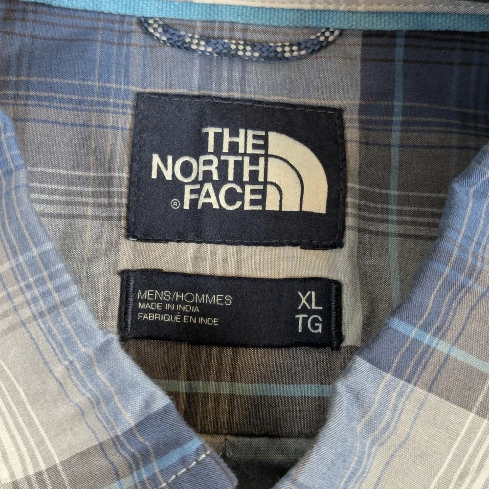 The North Face Mens XL Blue Grey Plaid Short Sleeve Button Up Shirt Logo Tag